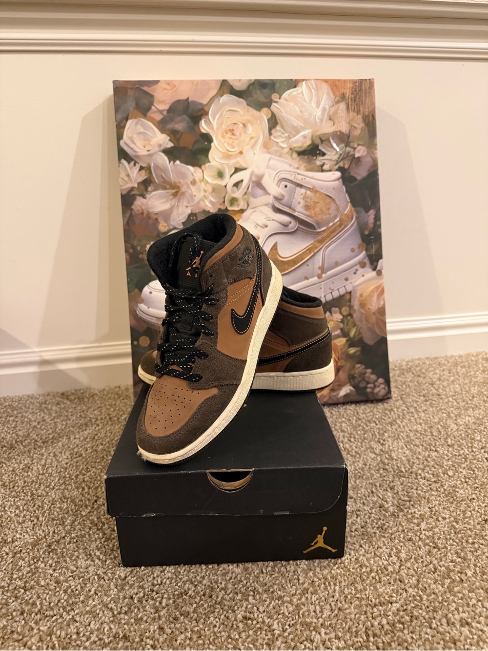 Jordan 1 MID GS High-Top Sneakers in Brown and Black